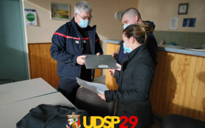 Remise d’ordinateur portable pour la section de JSP de Saint Pol de Léon